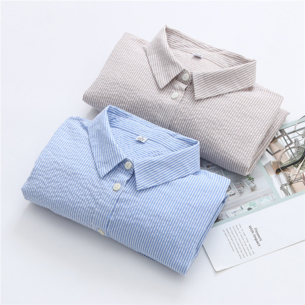 Uus mudel naiste triibuline taskutega särk