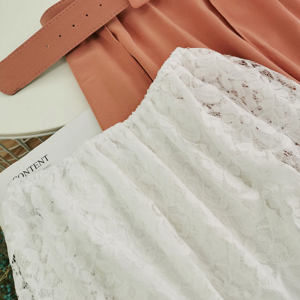 Moodne naiste komplekt kahest osast - püksid ja pluus