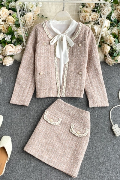 Стилен дамски комплект от три части -риза ,сако и пола