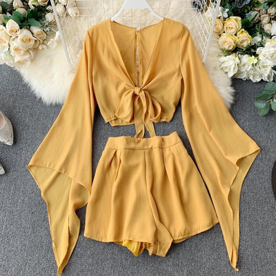 Női alkalmi szett - kétrészes blúz + rövidnadrág