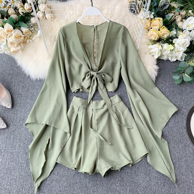 Női alkalmi szett - kétrészes blúz + rövidnadrág