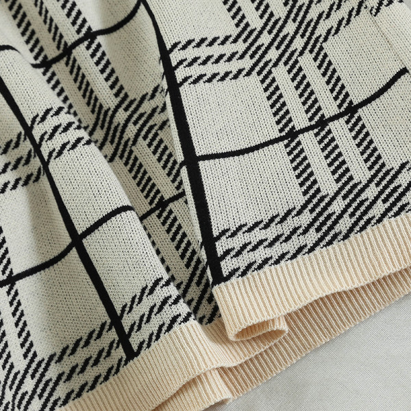 Karirani ženski komplet - dvodijelni