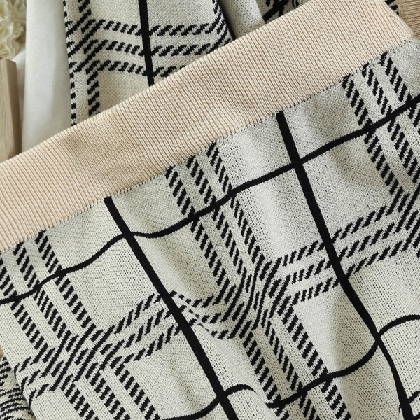 Karirani ženski komplet - dvodijelni