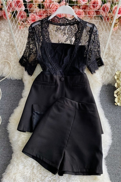 Naiste kaheosaline must-valge pitsiga komplekt