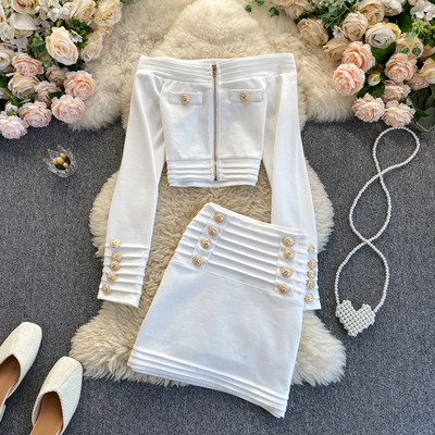 Moodne naiste kaheosaline nööpidega komplekt