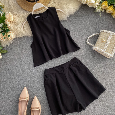 Dnevni ženski set majica bez rukava i kratke hlače
