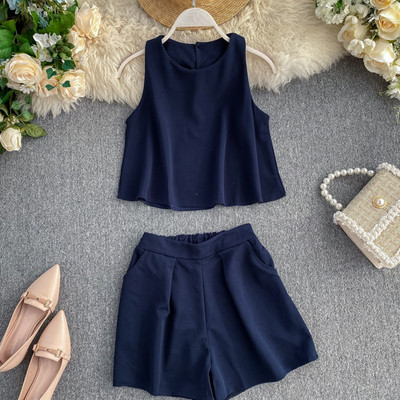 Dnevni ženski set majica bez rukava i kratke hlače