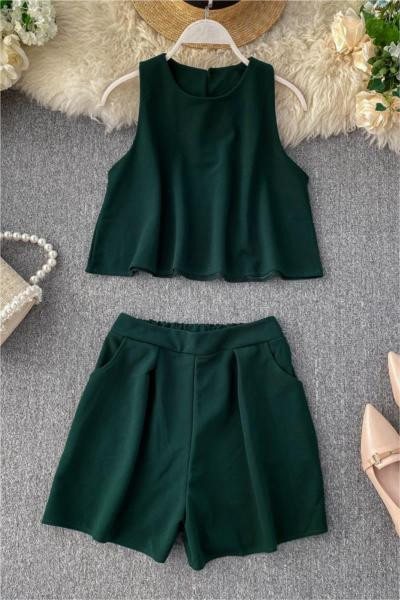 Dnevni ženski set majica bez rukava i kratke hlače