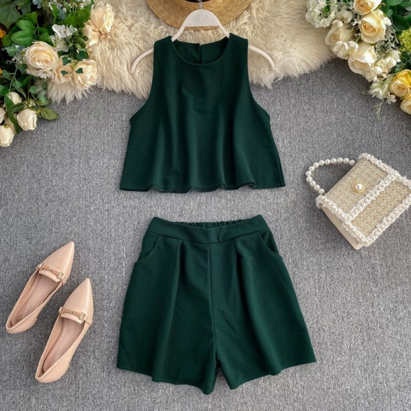 Dnevni ženski set majica bez rukava i kratke hlače