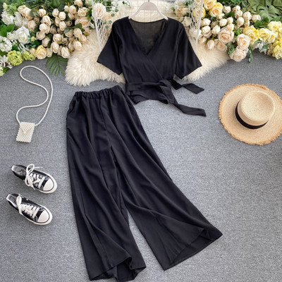 Νέο μοντέλο γυναικείο σετ μπλούζα με λαιμόκοψη και φαρδύ παντελόνι