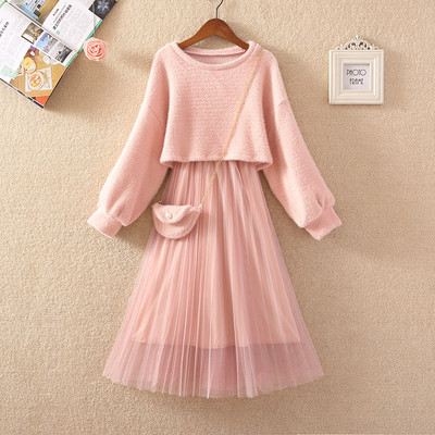 Μοντέρνο γυναικείο σετ σε διάφορα χρώματα