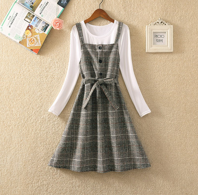 Alkalmi női díszruha és blúz