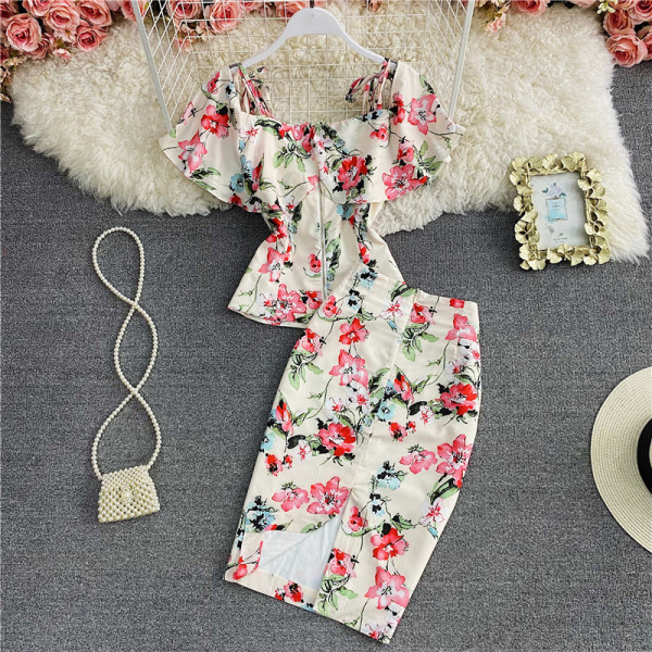 Elegantni ženski set s cvjetnim uzorkom