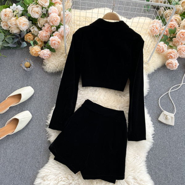 Moodne naiste sametkomplekt - must värv