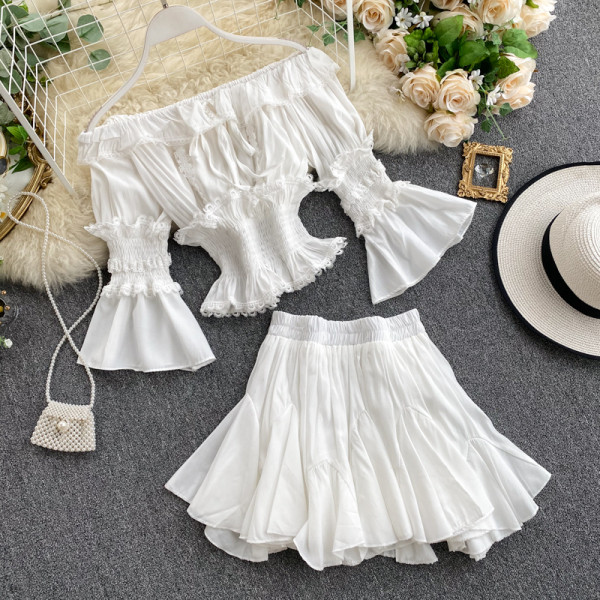 Modern női szett két részből - szoknya és blúz