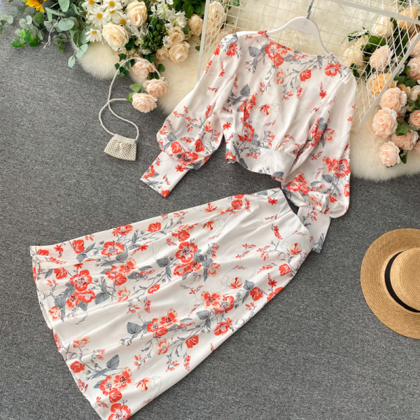 Új modell női szett virágos motívumokkal