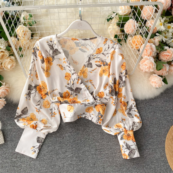 Új modell női szett virágos motívumokkal