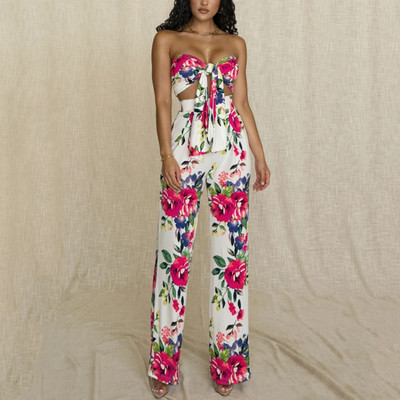 Modern nyári szett mellesebb és hosszú nadrágból, virágmintával