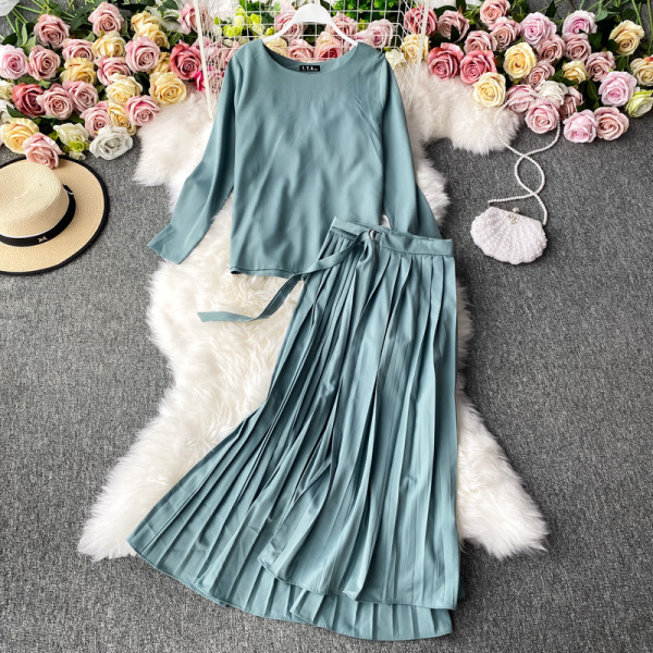 Női alkalmi szett - szoknya és blúz több színben