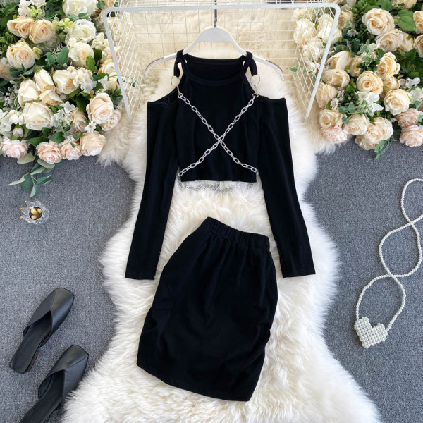 Fekete színű női szett - blúz csupasz váll és szoknyával