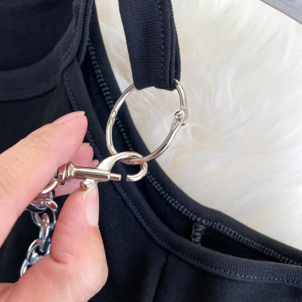 Fekete színű női szett - blúz csupasz váll és szoknyával