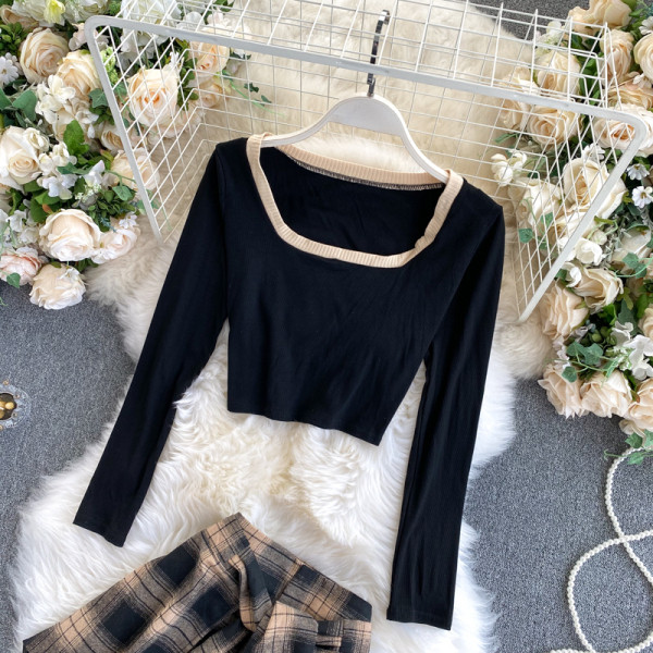 Moodne naiste komplekt-pluus ja seelik