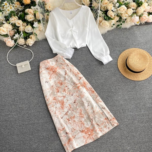 Γυναικεία σετ μπλούζα με μακριά μανίκια + φούστα