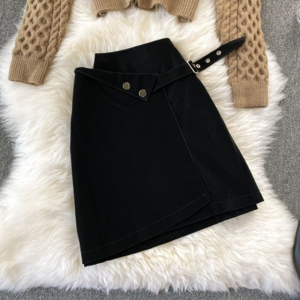 Két részből álló női alkalmi szett - pulóver és szoknya