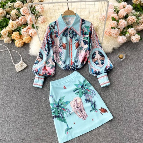 Női alkalmi szett színes mintával és klasszikus gallérral