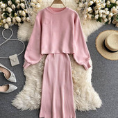 Naiste igapäevane kaheosaline roheline ja roosa kootud komplekt