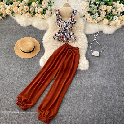 Moodne naiste komplekt - püksid ja topp