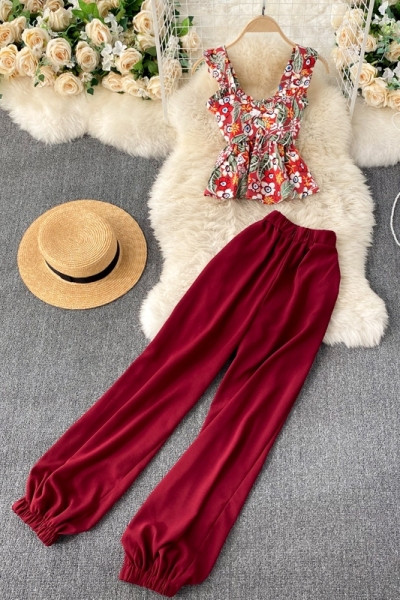 Moodne naiste komplekt - püksid ja topp