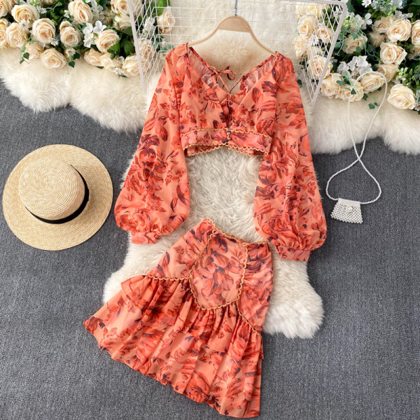 Alkalmi női szett-szoknya és blúz