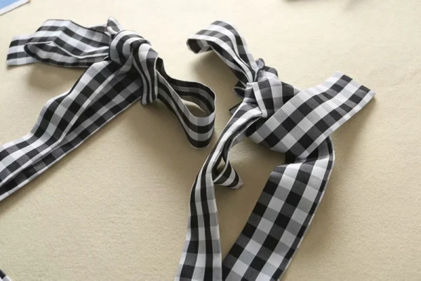 Suvine ruuduline komplekt - lühike särk ja lokkidega seelik