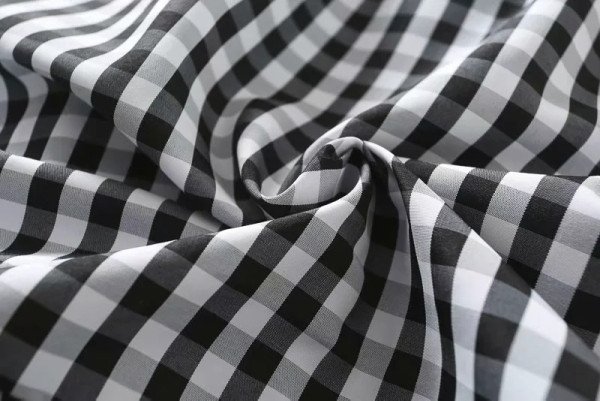 Suvine ruuduline komplekt - lühike särk ja lokkidega seelik