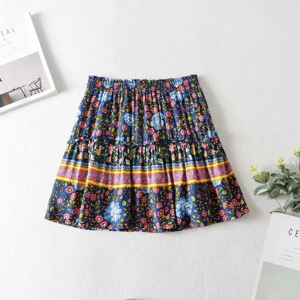 Naiste lühike pluus + lillelise mustriga seelik