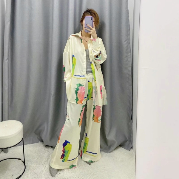 Modern ing és széles nadrág mintás mintával