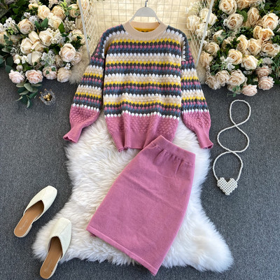 Női gyapjú pulóver és szoknya szett