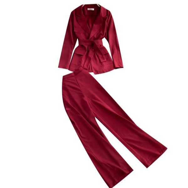 Κομψό γυναικείο κοστούμι - σακάκι και παντελόνι σε διάφορα χρώματα