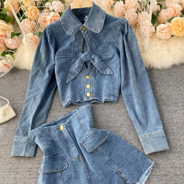 Két részből álló, kék színű női alkalmi farmer szett