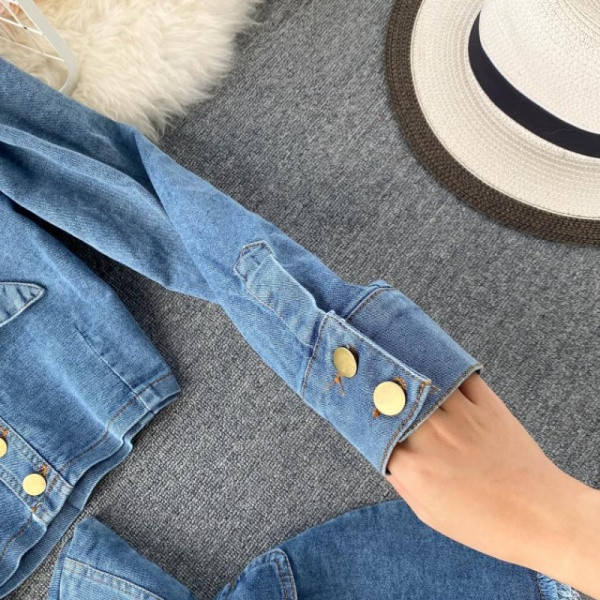 Két részből álló, kék színű női alkalmi farmer szett