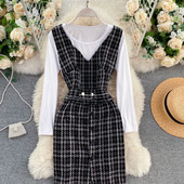 Női alkalmi szett gombokkal és ovális nyakkivágással