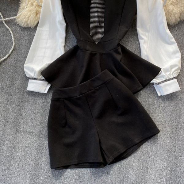 Naiste sügis-talvine krae ja lühikeste pükstega pluusikomplekt