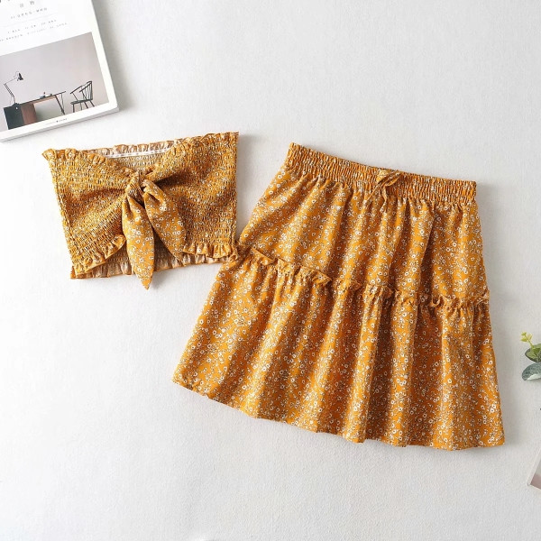 Ljetni komplet bustier i krojene suknje