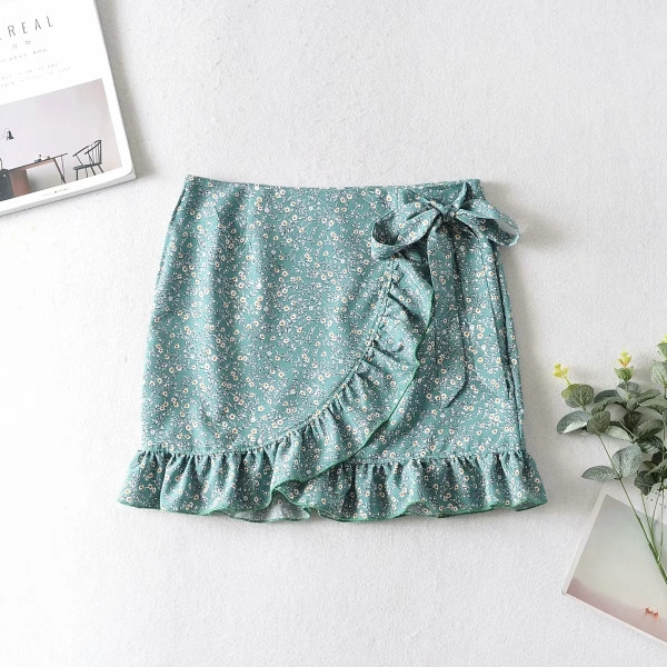 Nyári szett fürtökkel - szoknya és mellszobor