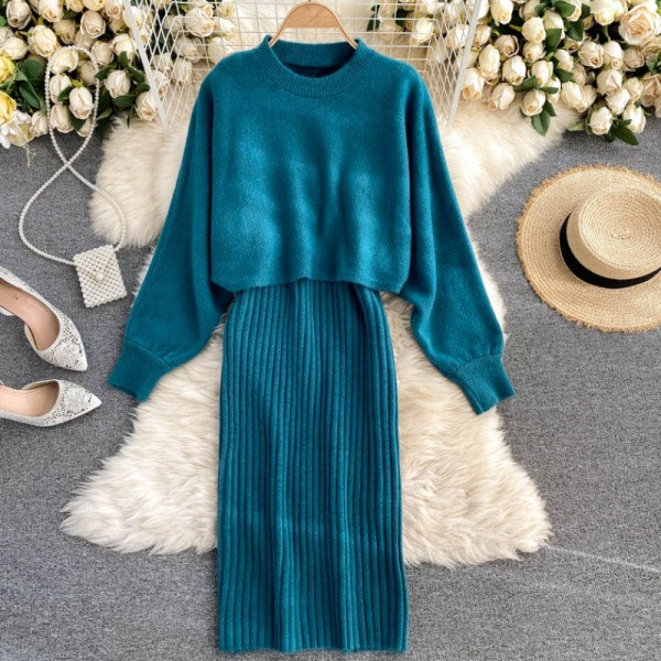 Naujo modelio moteriškas megztas megztinio ir suknelės komplektas