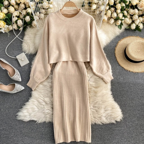 Naujo modelio moteriškas megztas megztinio ir suknelės komplektas