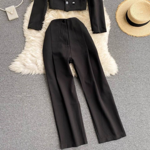 Stiilne musta värvi nööpidega kaheosaline naiste komplekt