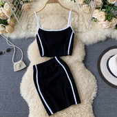 Sportlik-vabaaja naiste topi ja seeliku komplekt