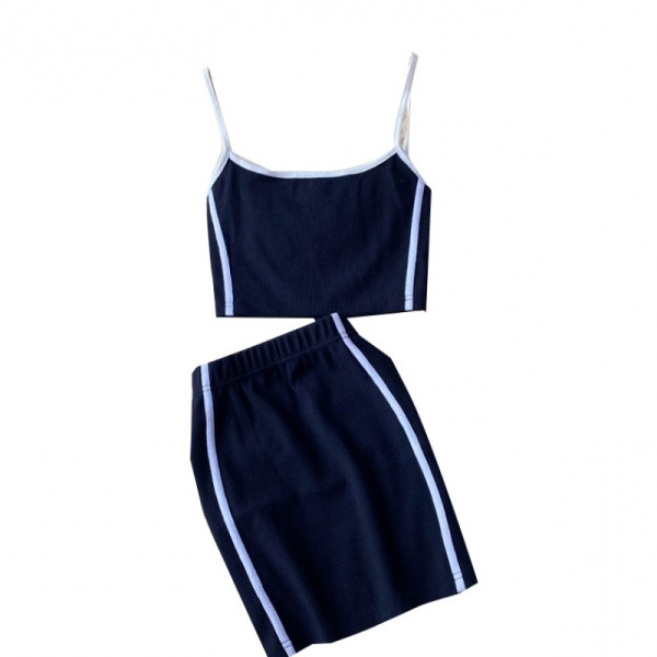 Sportlik-vabaaja naiste topi ja seeliku komplekt